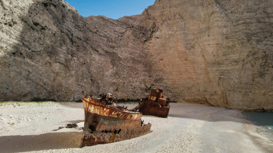SUMMER Francesco Ungaro Beach and Wreak SUMMER Francesco Ungaro Beach and Wreak